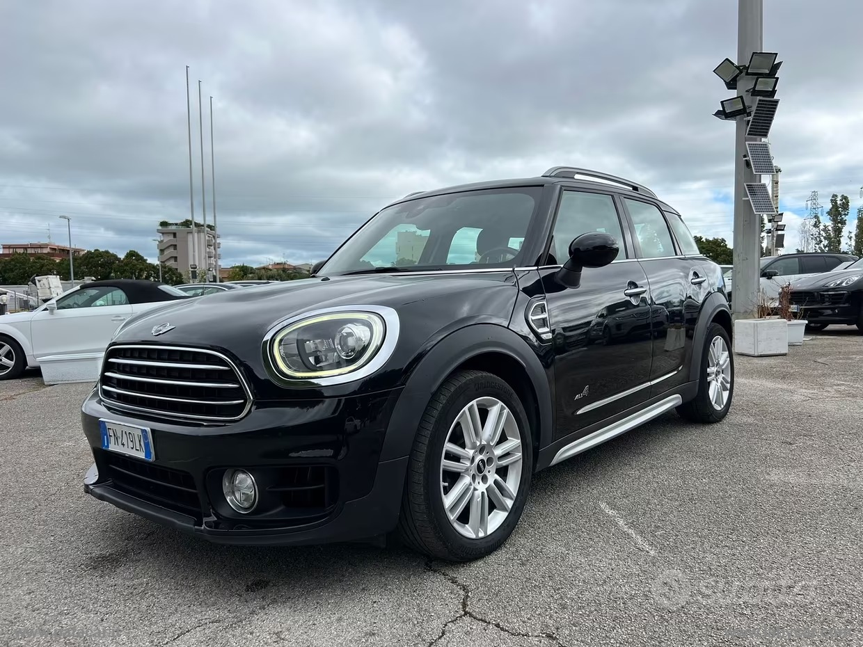 Mini Cooper D Business Countryman Aut. - immagine 27