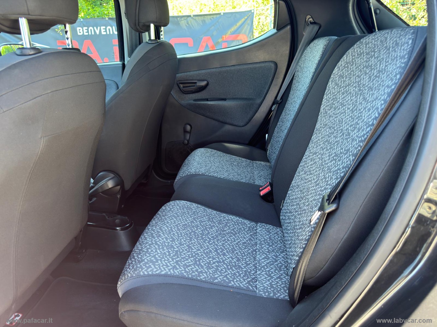 Ypsilon 1.0 FireFly 5pS&S Hyb. Eco Silv. - immagine 27