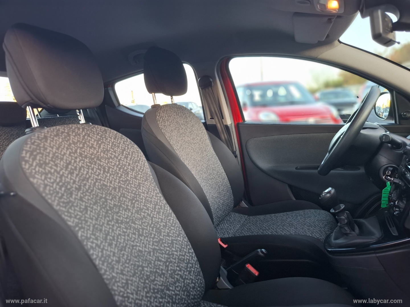 Ypsilon 1.0 FireFly 5p.S&S Hybrid Silver - immagine 27