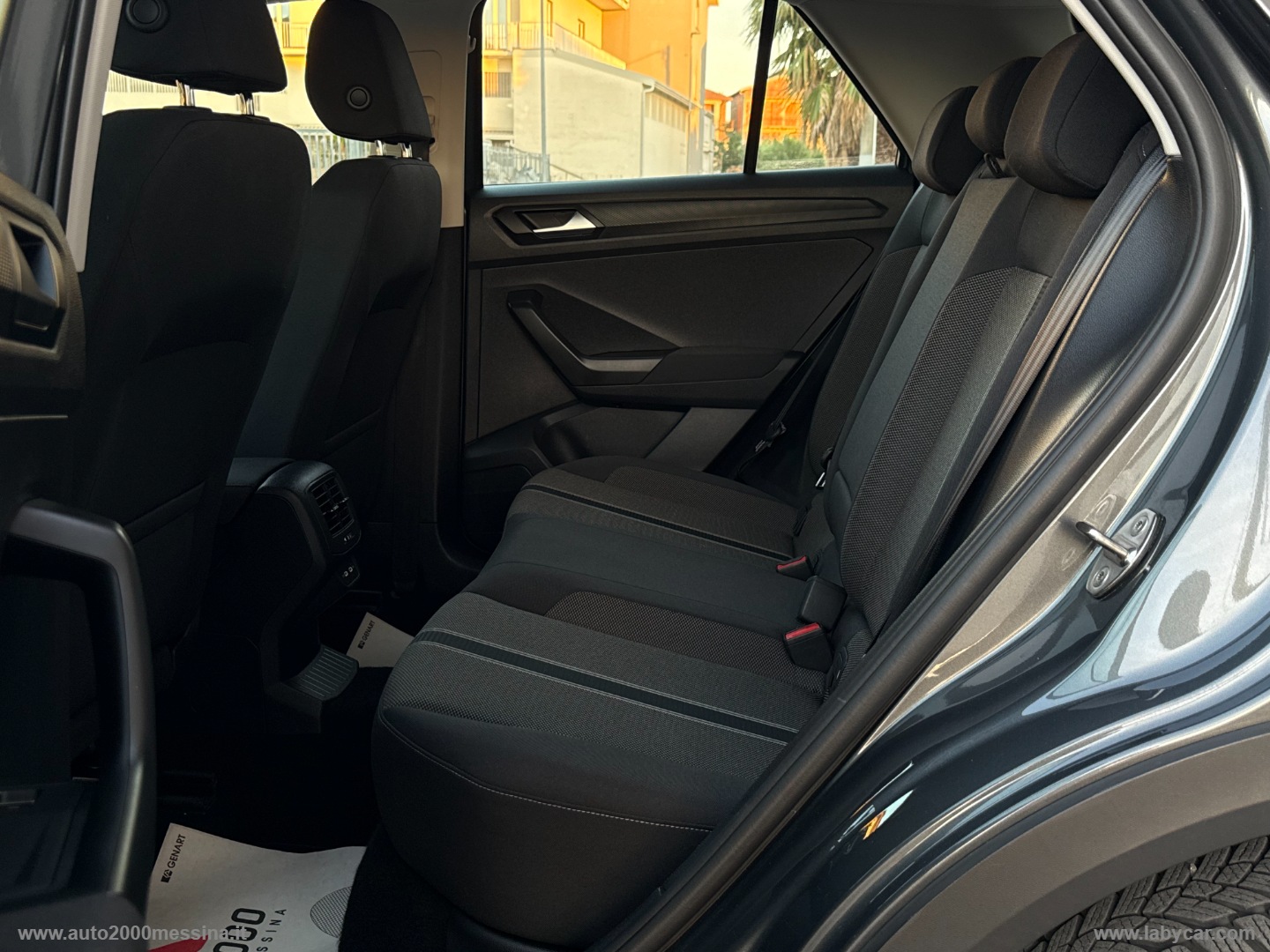 T-Roc 2.0 TDI 150 CV DSG Business BMT - immagine 27