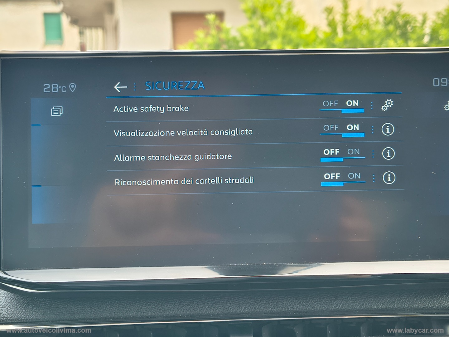 3008 BlueHDi 130 S&S EAT8 Allure Pack AUTOCARRO - immagine 27