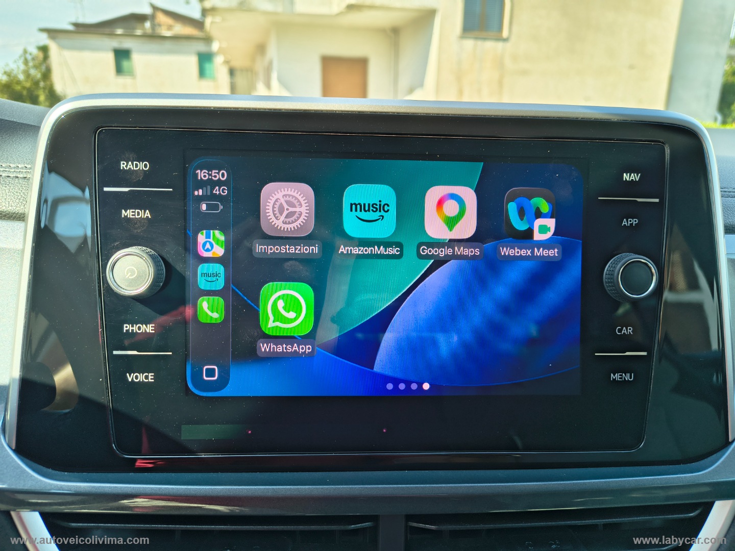 T-Roc 2.0 TDI SCR 150 CV DSG Style - immagine 27