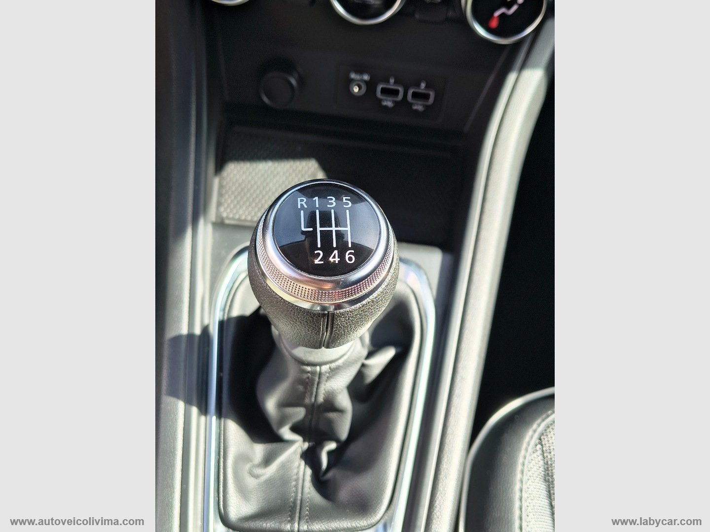 Captur TCe 100 CV GPL Techno - immagine 27
