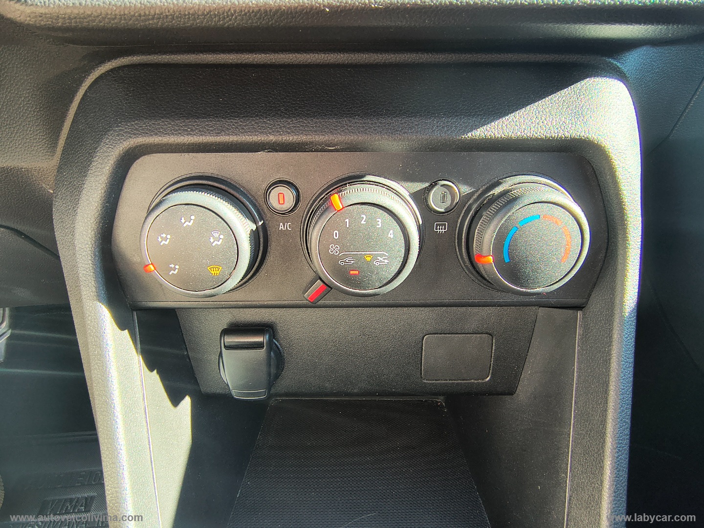Sandero Stepway 1.0 TCe ECO-G Expression - immagine 27