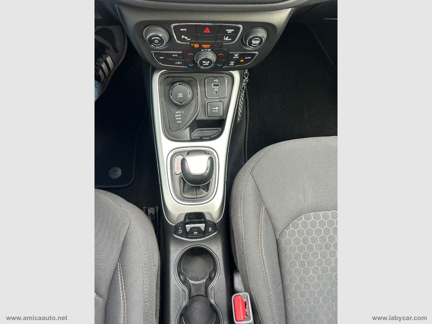 Compass 2.0 Mjt II aut. 4WD Longitude - immagine 27