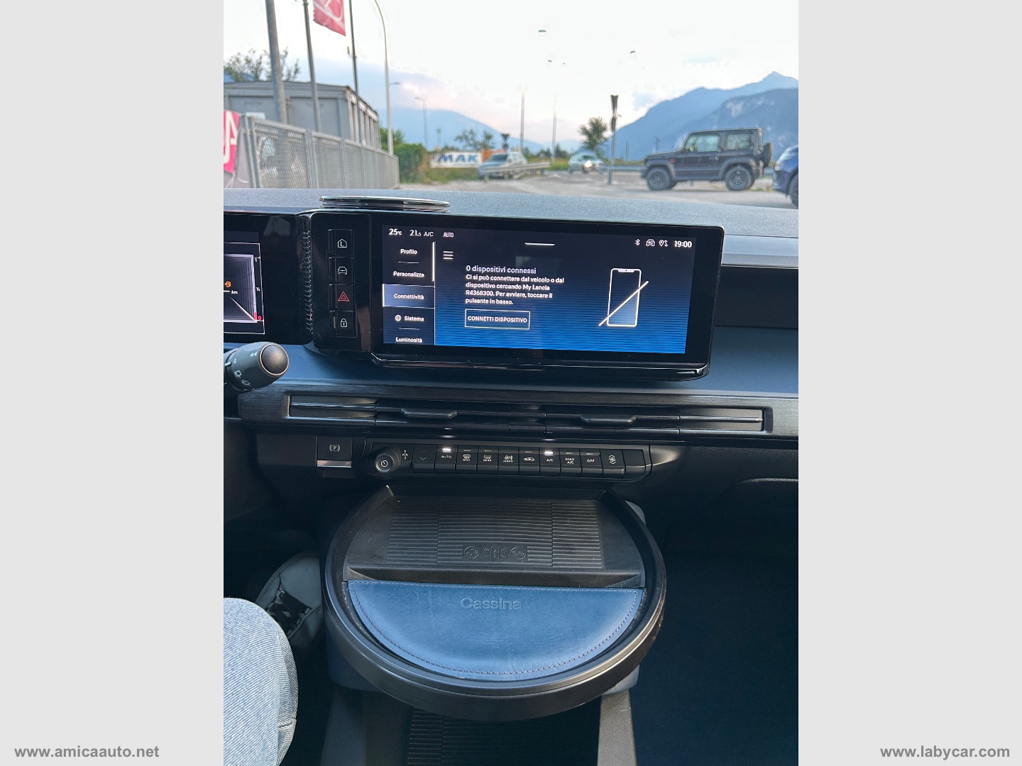 Ypsilon Hybrid e-DCT Ed.Limitata Cassina - immagine 27