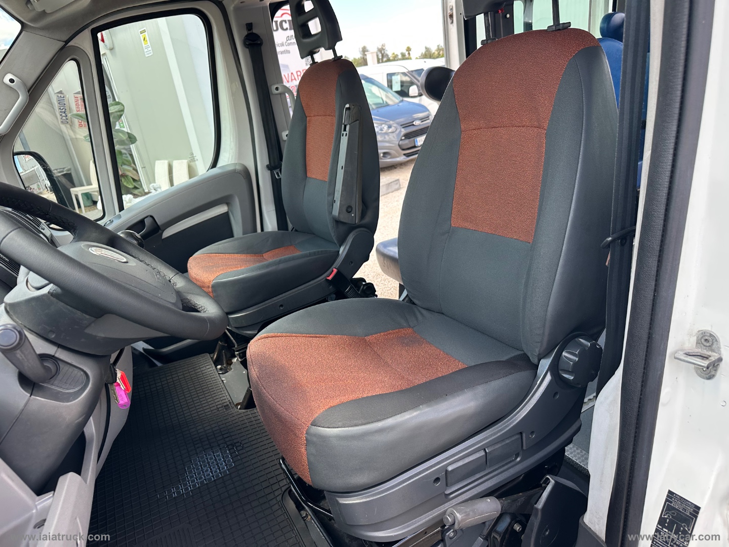 Ducato 2.3 MJT 120CV 9 POSTI E RAMPA DISABILI ELETTRICA - immagine 27