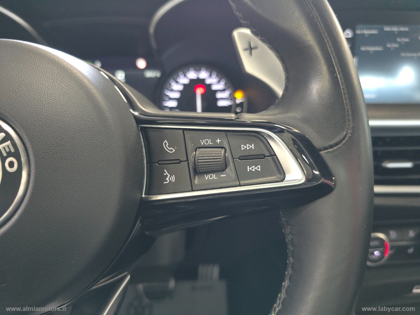 Stelvio 2.2 T.diesel 210 CV AT8 Q4 Ti - immagine 27