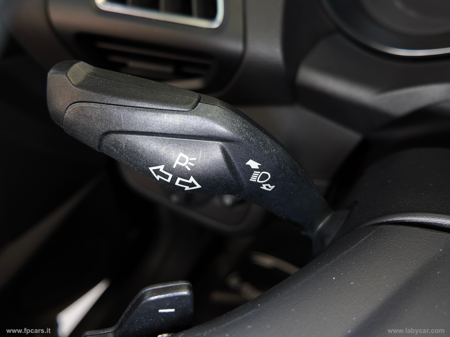Kuga 2.0 TDCI 150CV S&S 4WD Pow. ST-Line TETTO APRI. - immagine 27