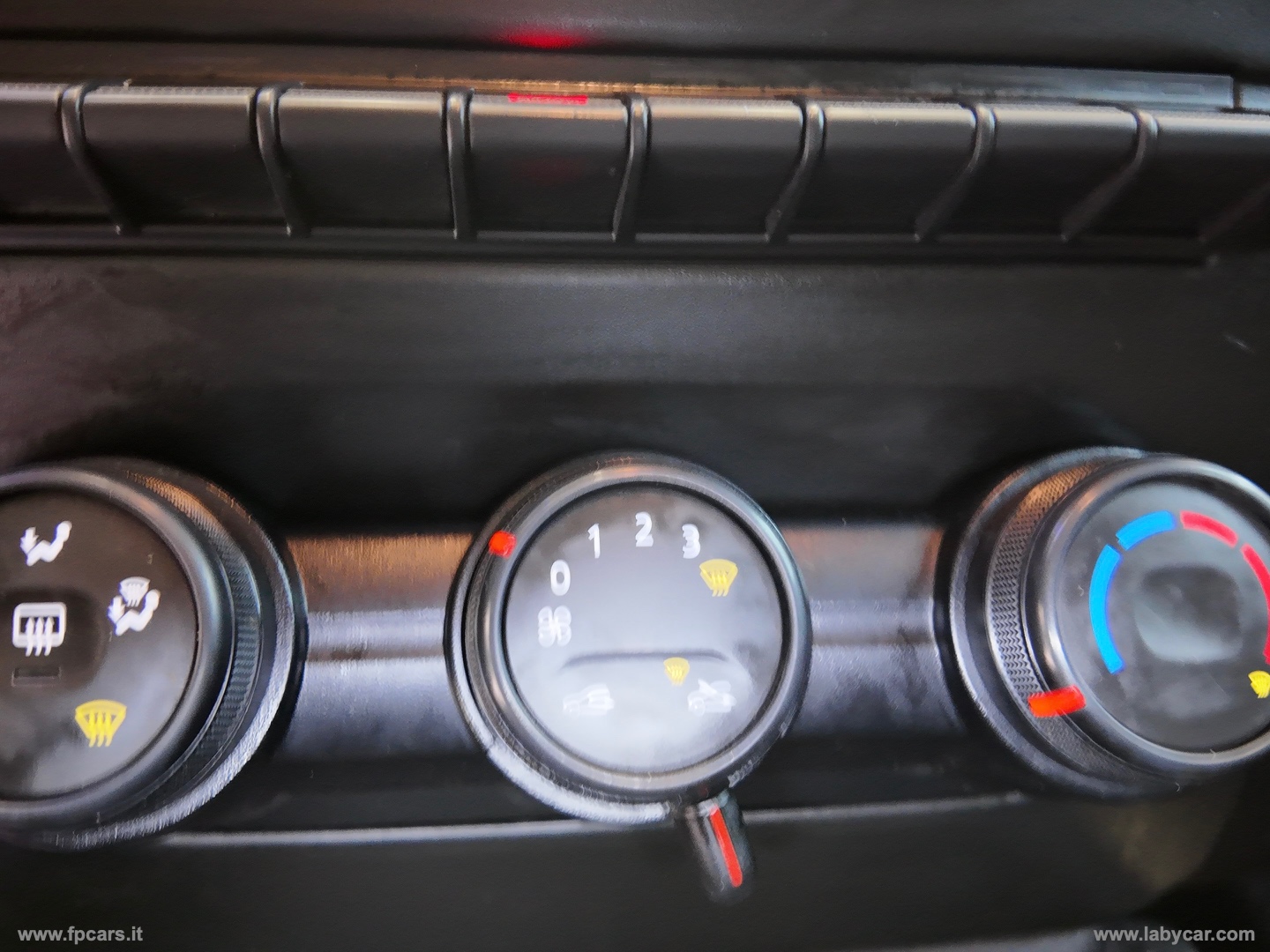 Duster 1.5 Blue dCi 8V 115CV 4x2 ESSENTIAL N1 - immagine 27