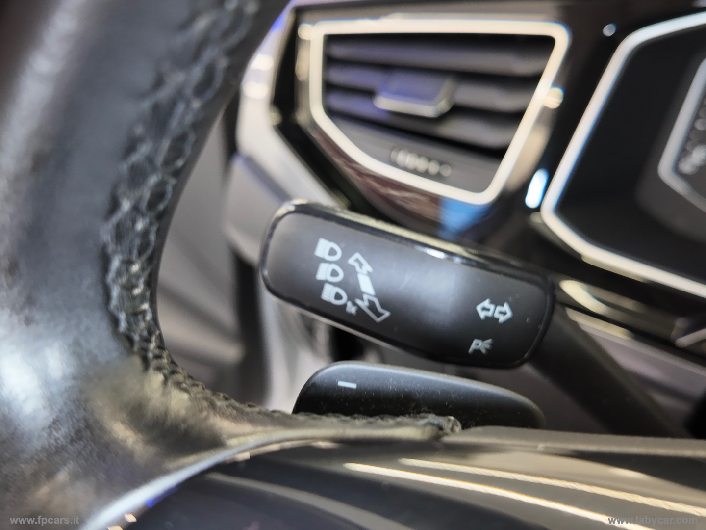 Polo 1.0 TSI 115 CV DSG R-Line - immagine 27