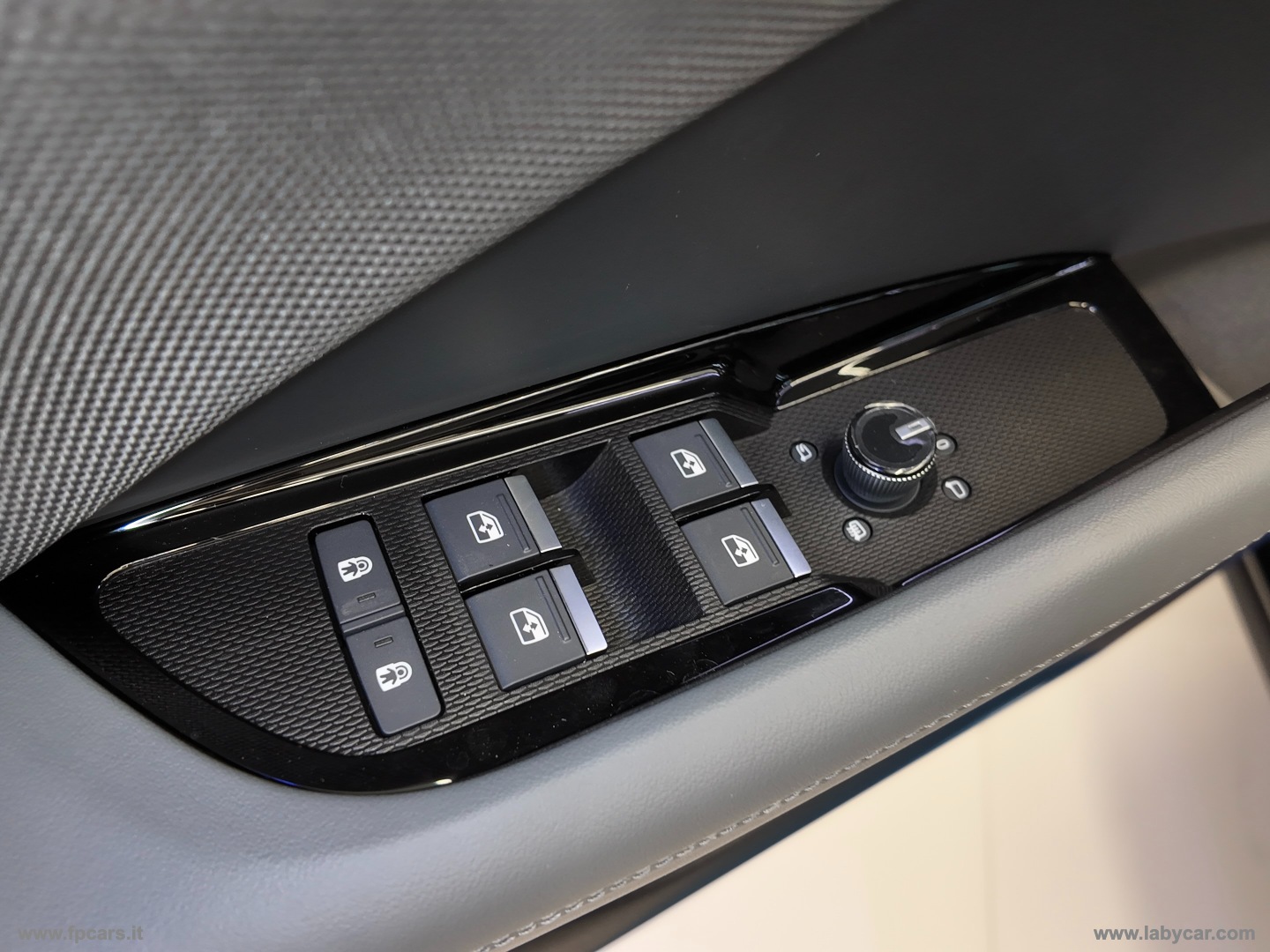 Q3 SPB TDI 193CV S tr. quattro S Line TETTO APRIB. - immagine 27
