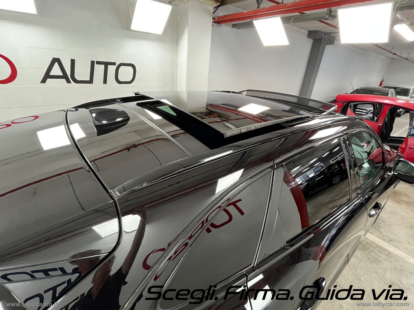 F-Pace 2.0 250 CV AWD aut. R-Dyn. Black EDITION - immagine 27