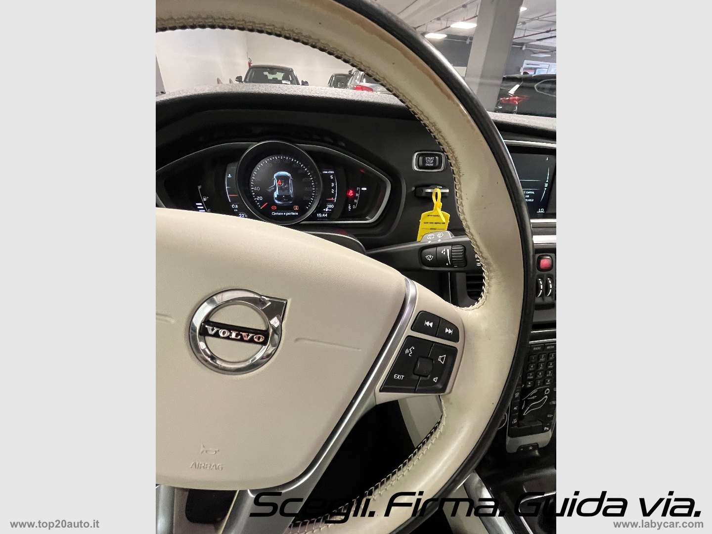 V40 D2 Geartronic Momentum|FARI LED|8 GOMME|PELLE - immagine 27