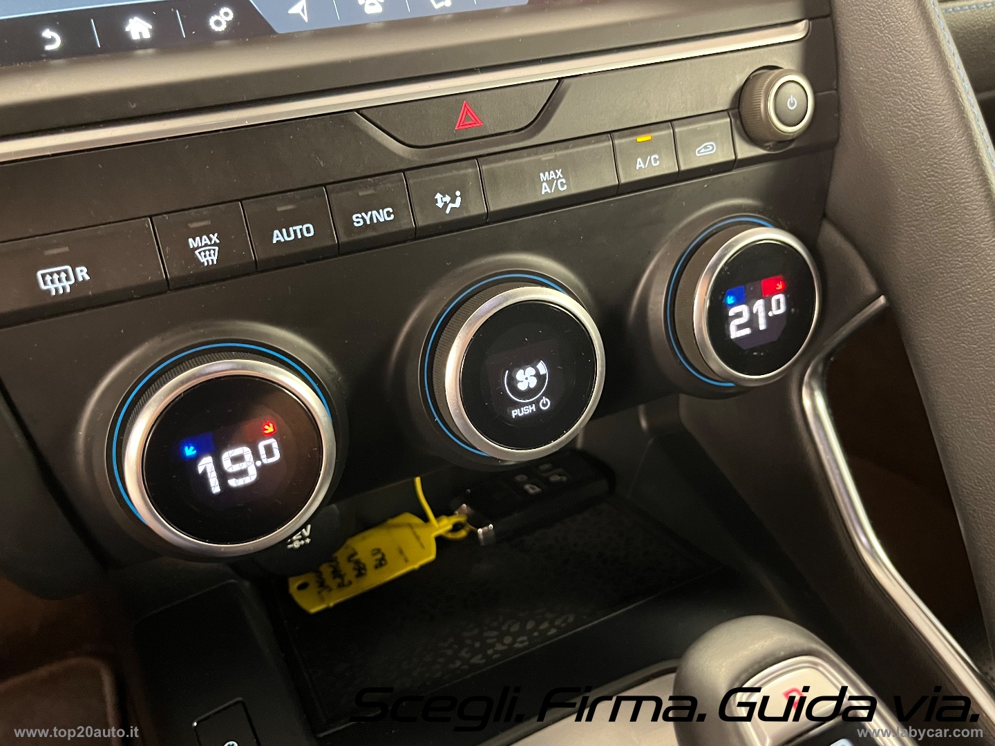E-PACE P200 AWD R-DYNAMIC HSE AUT.|PELLE|BENZINA - immagine 27