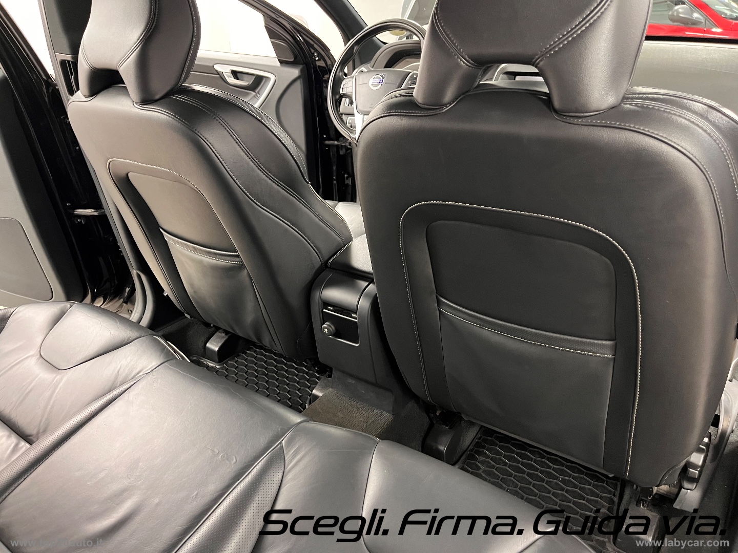 XC60 2.4 D4 4X4 AUTOMATICA R-DESIGN - immagine 27