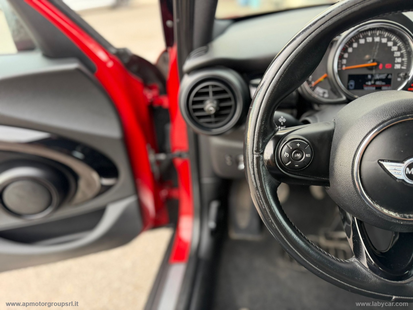 Mini Cooper D Business XL - immagine 27