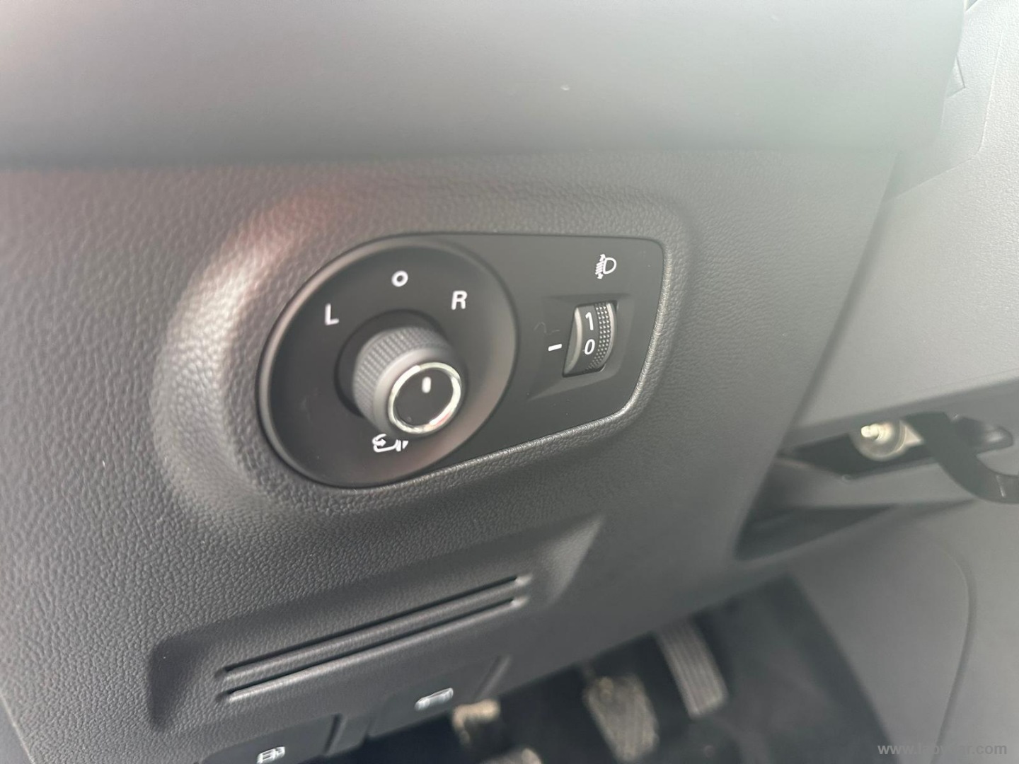 ZS Classic 1.5 VTi-tech Luxury *PROMO* - immagine 27