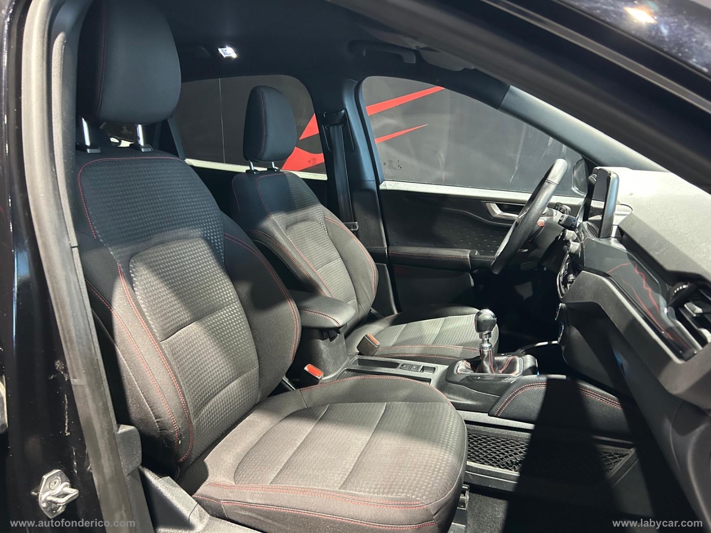 Kuga 1.5 EcoBlue 120 CV 2WD ST-Line - immagine 27