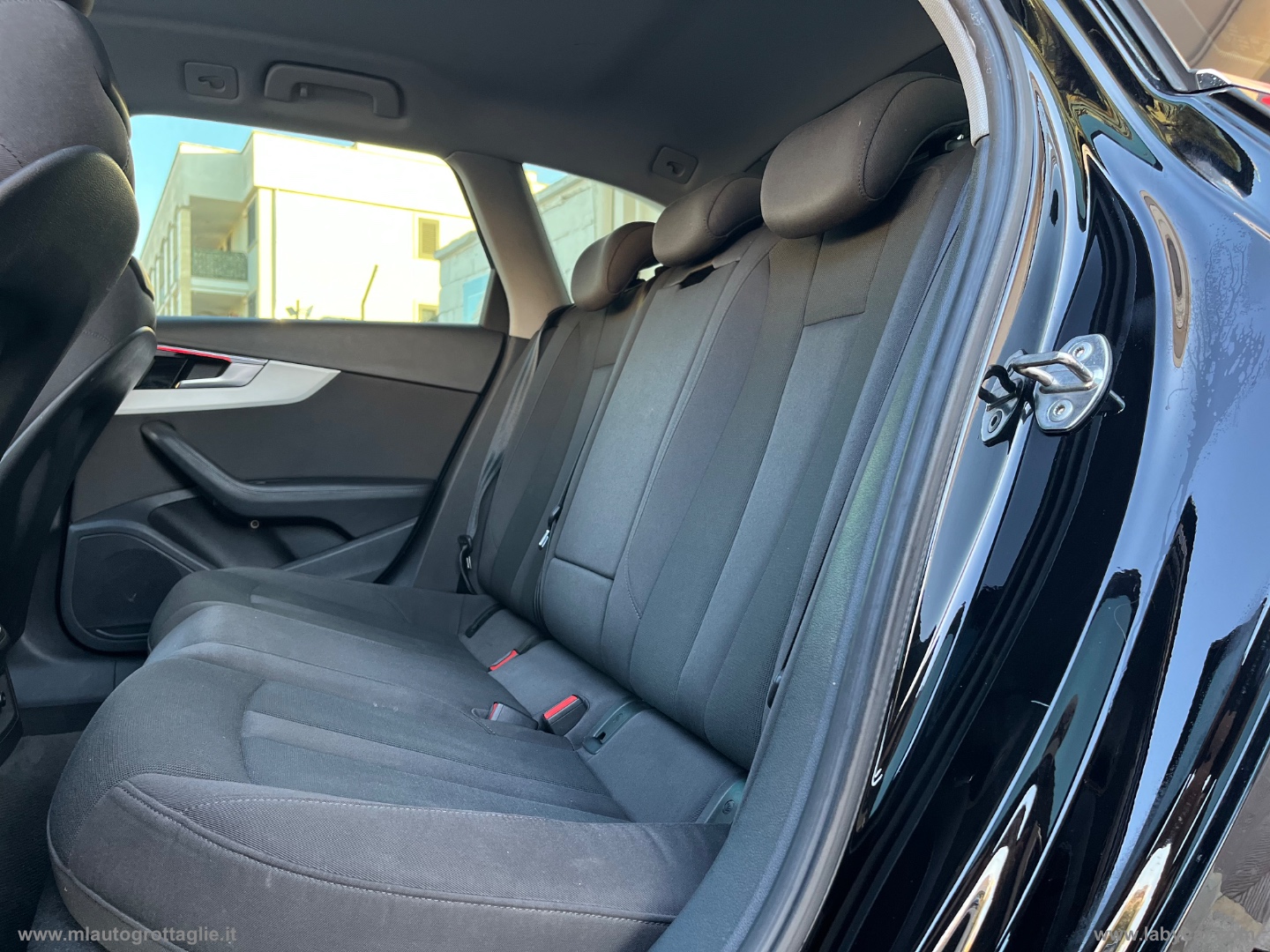 A4 Avant 30 TDI/136CV S tr. S line ed. - immagine 27