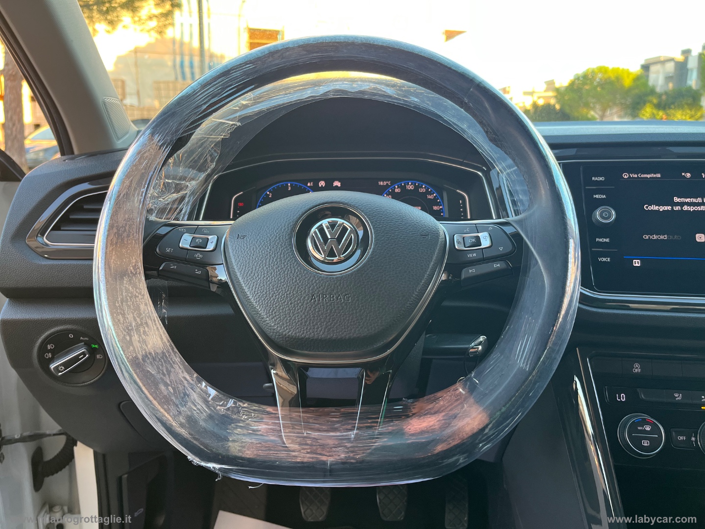 T-Roc 1.6 TDI SCR Advanced BlueMot.Tech. - immagine 27