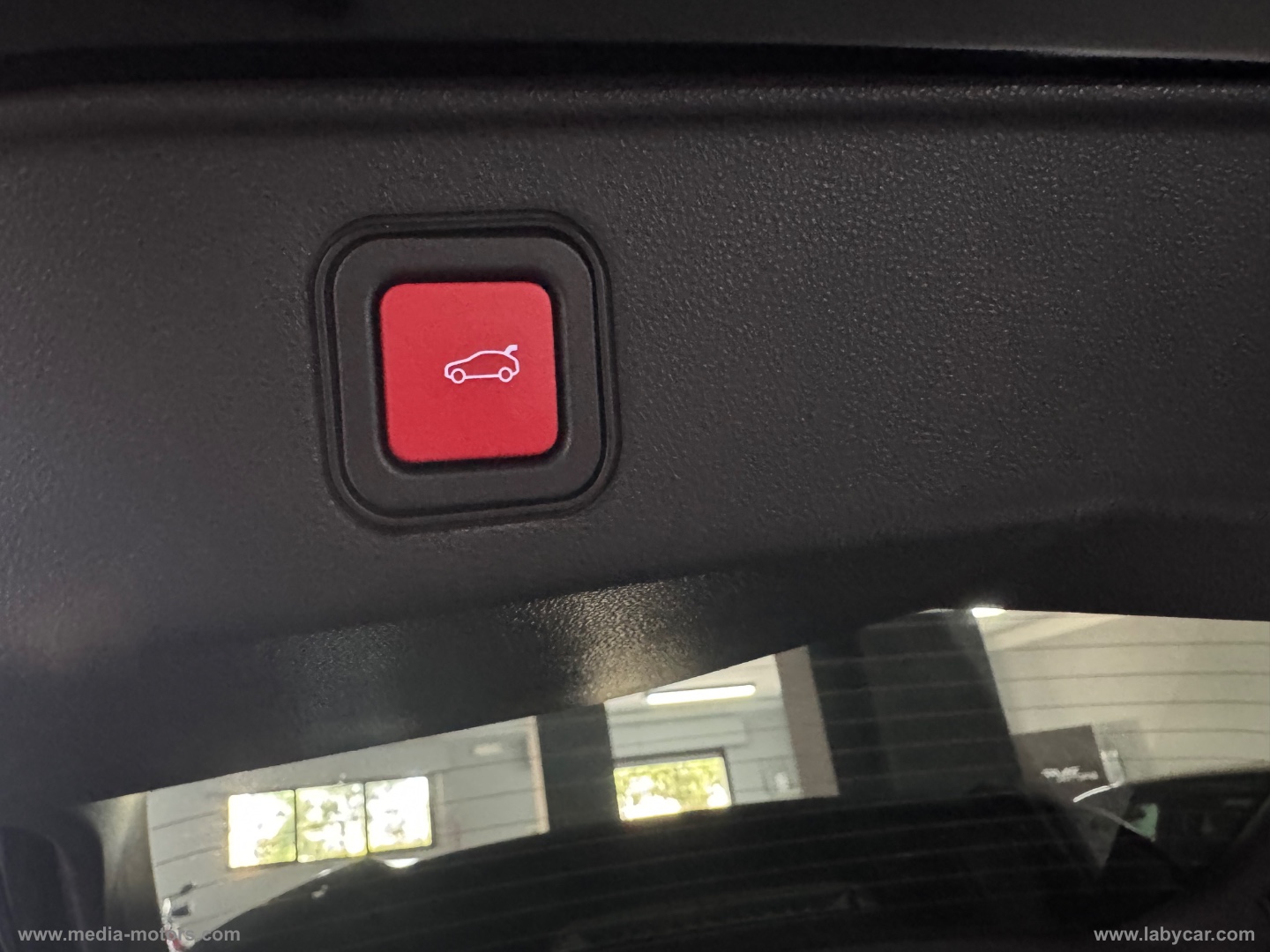 Junior 1.2 136 CV Hybrid eDCT6 Speciale - immagine 27