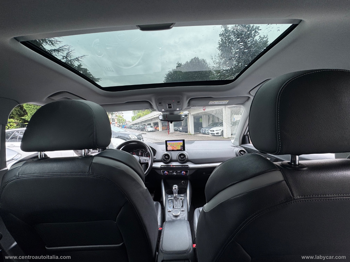 Q2 35 TDI S tronic Identity Black - immagine 27