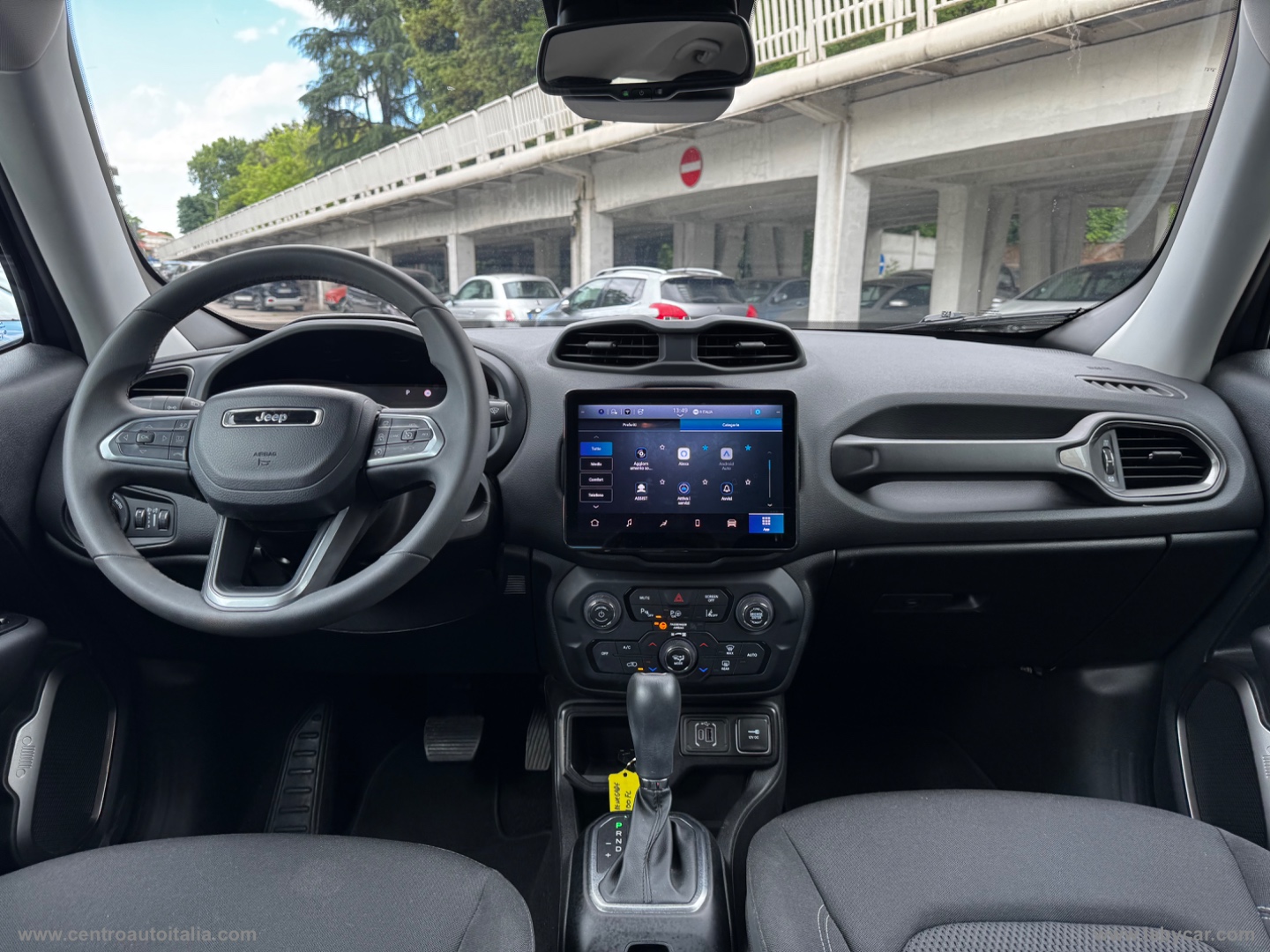 Renegade 1.5 T4 MHEV Altitude - immagine 27