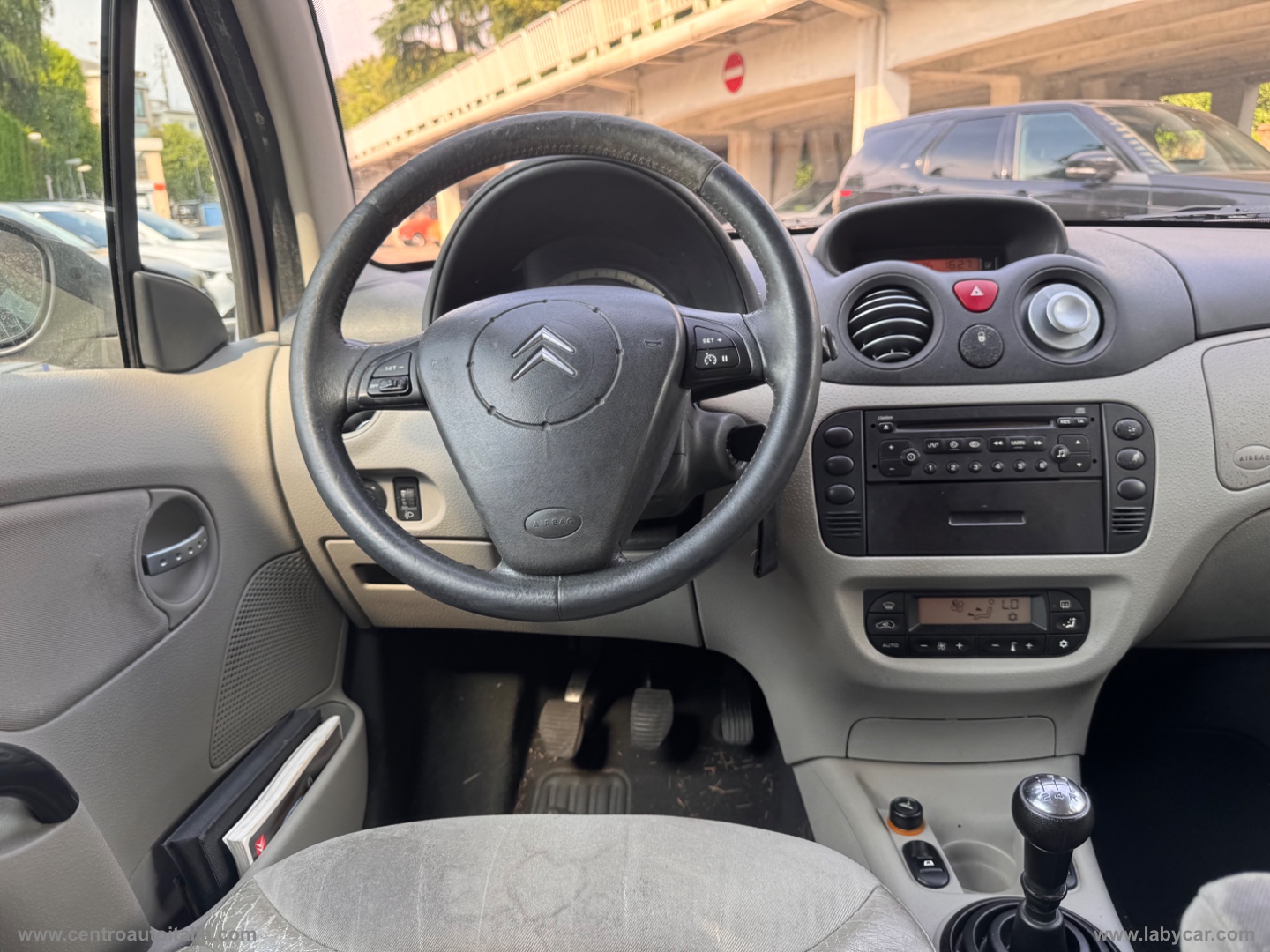 C3 1.4 HDi 70CV Exclusive - immagine 27