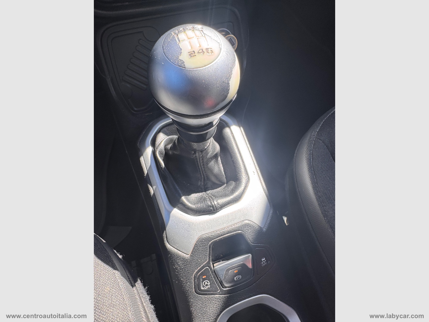 Renegade 1.6 Mjt 120CV Longitude - immagine 27