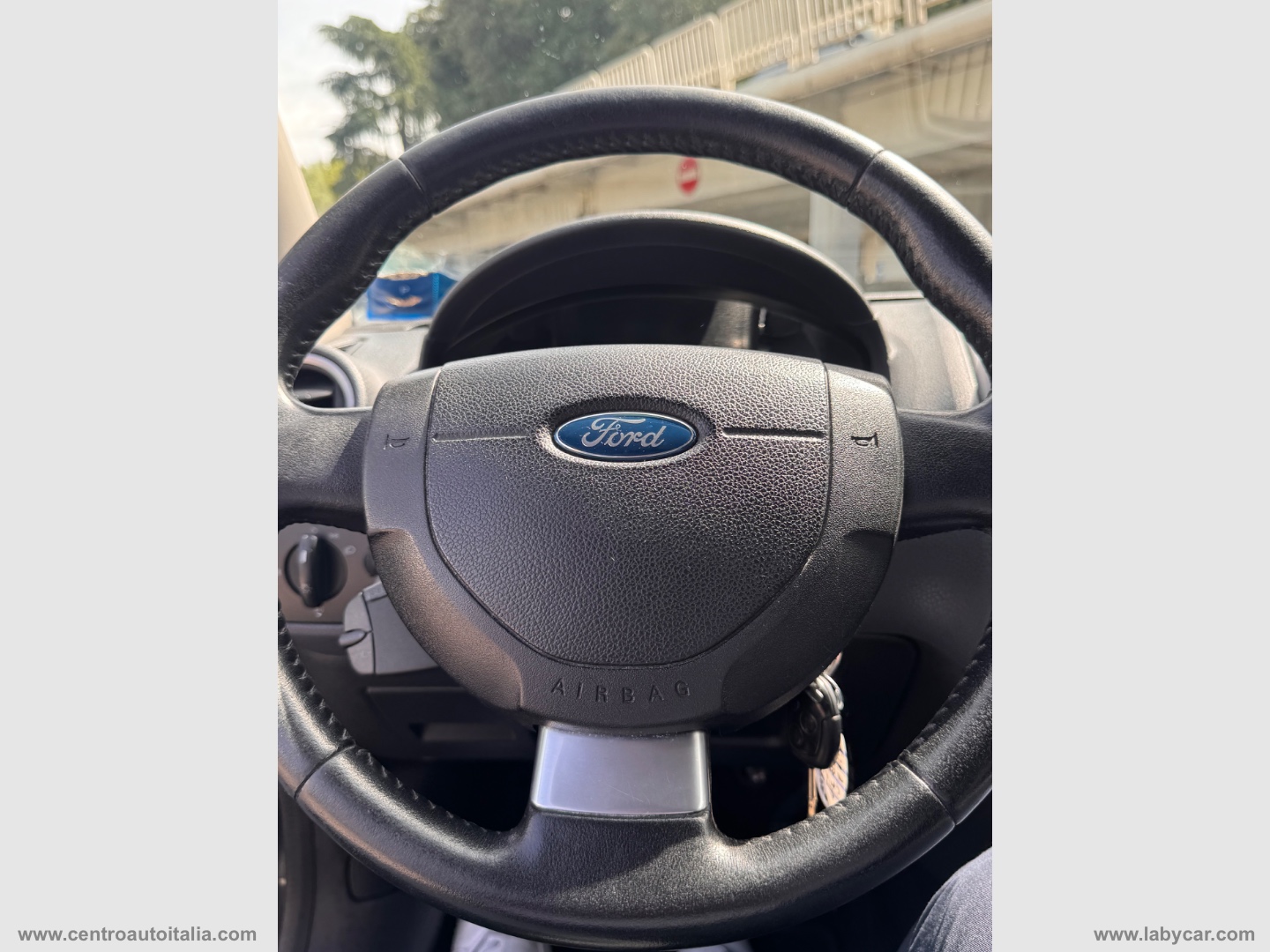 Fiesta 1.2 16V 3p. Ghia - immagine 27