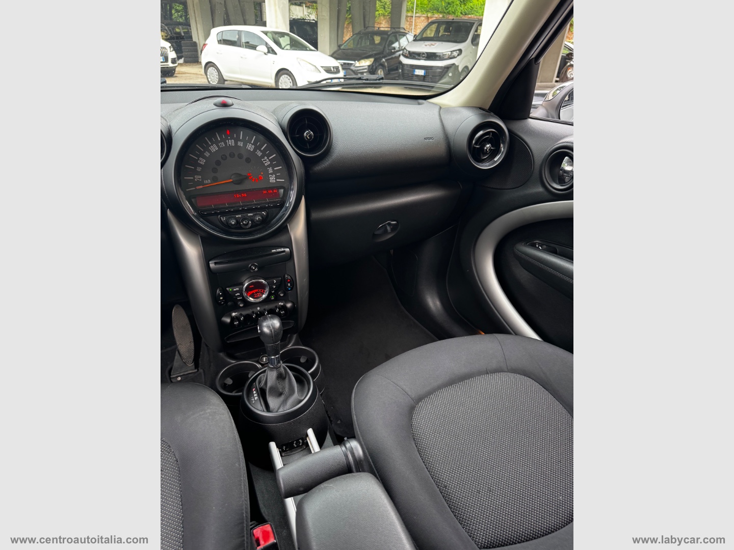 Mini Cooper D Park Lane Countryman Aut. - immagine 27
