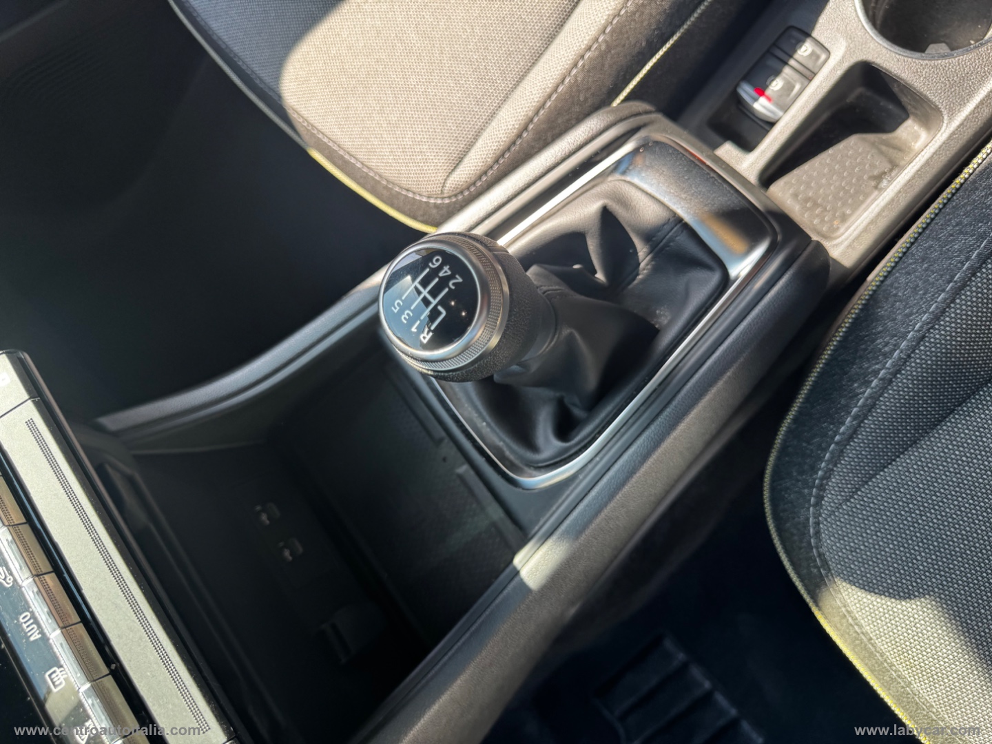 Captur TCe 90 CV Techno - immagine 27