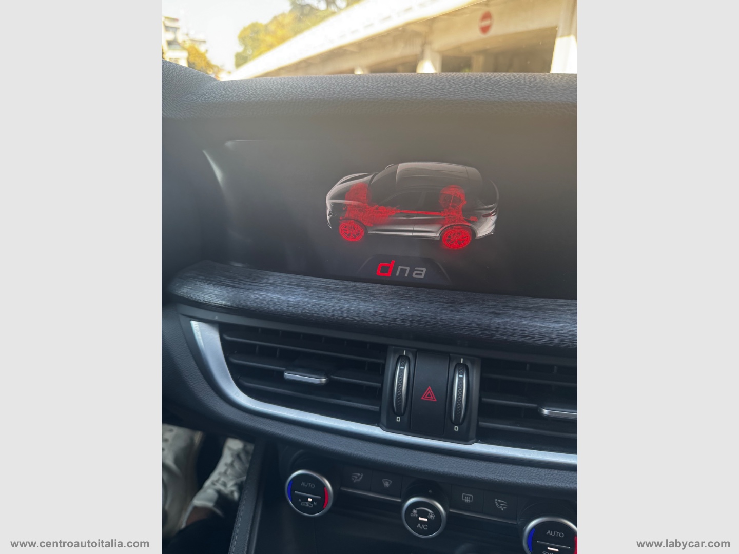 Stelvio 2.2 T.diesel 190 CV AT8 Q4 Exec. - immagine 27