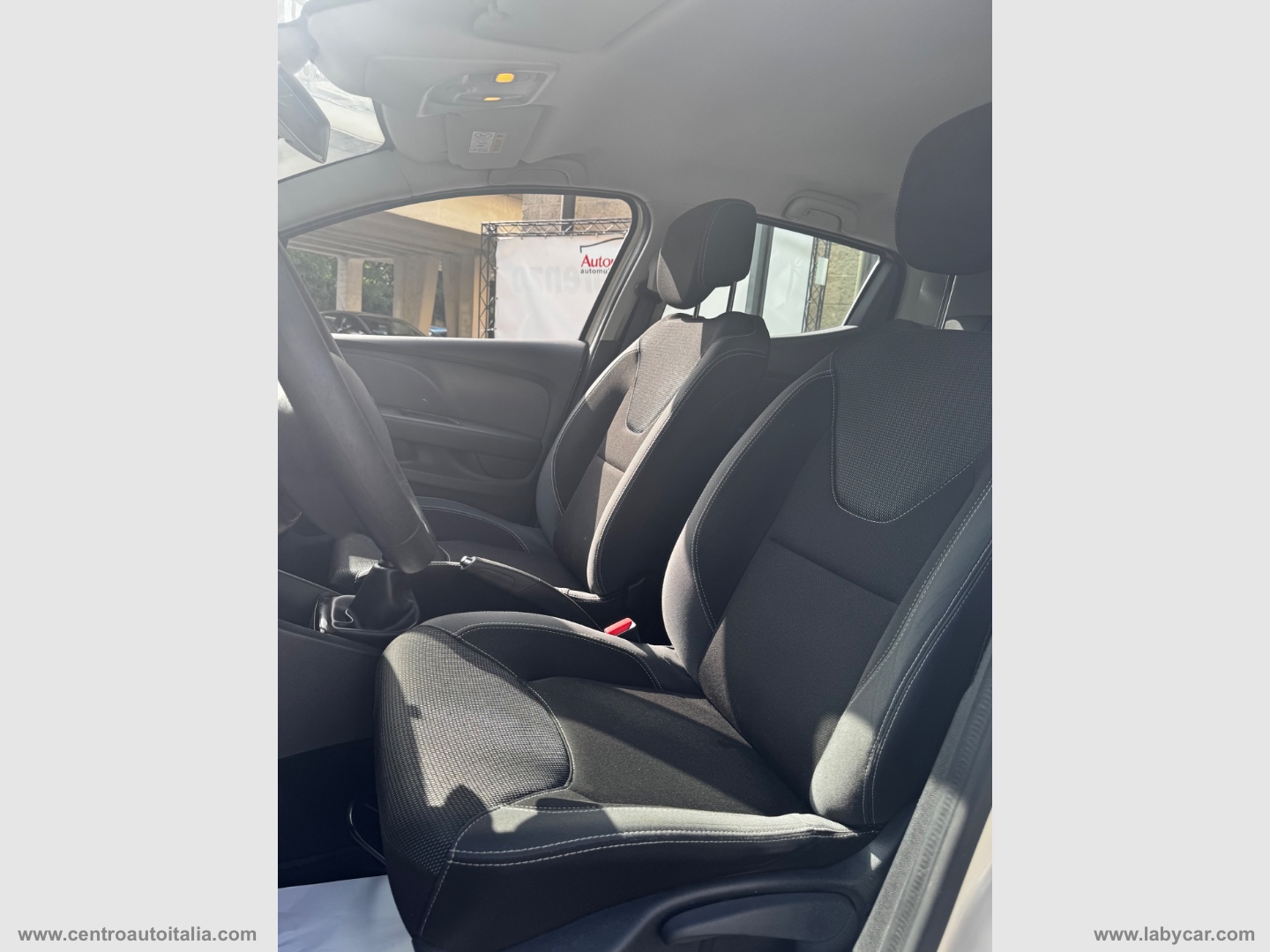 Clio 1.2 75 CV 5p. Duel2 - immagine 27