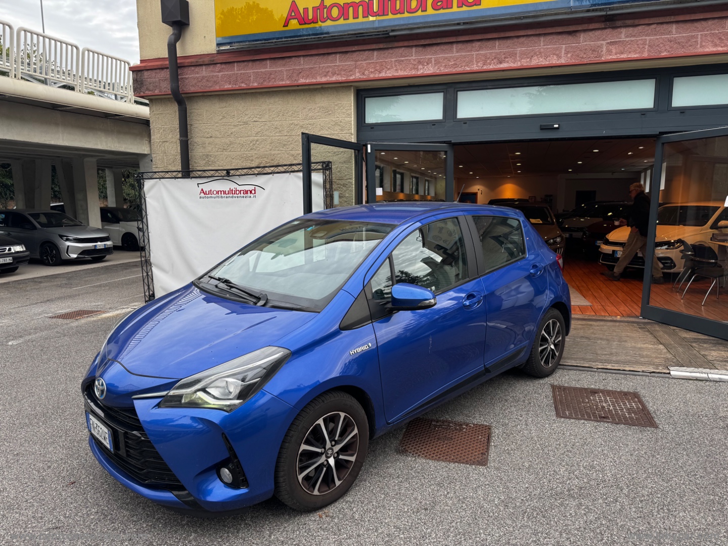 Yaris 1.5 Hybrid 5p. Business - immagine 27