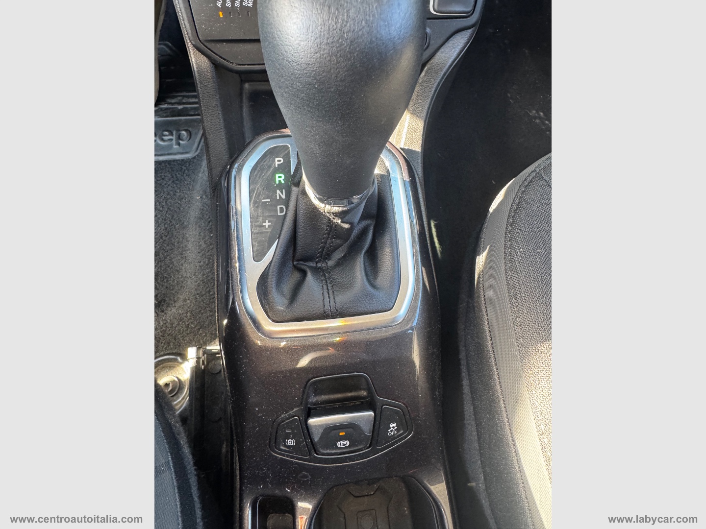 Renegade 1.3 T4 PHEV 4xe S - immagine 27