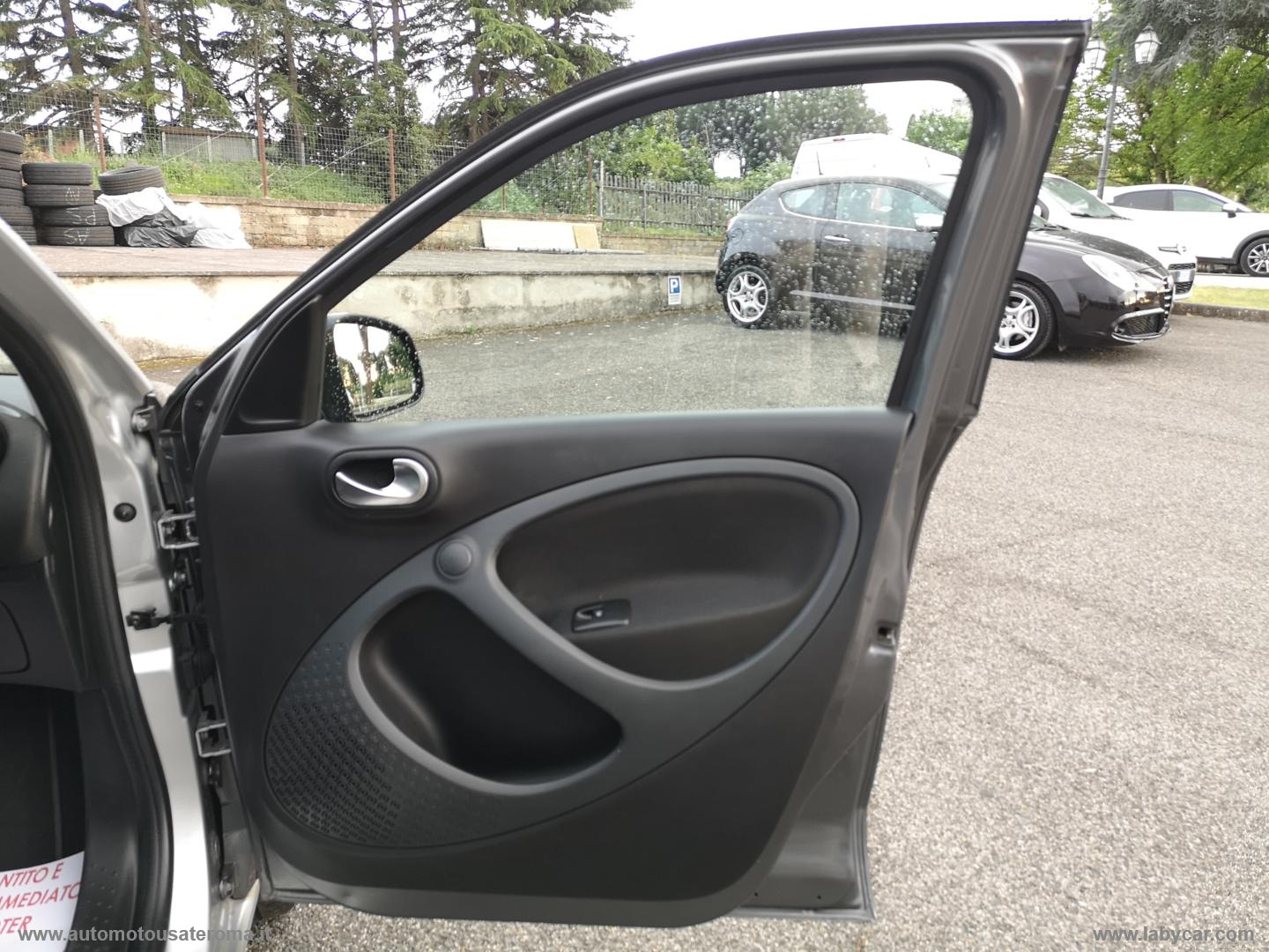 forfour 90 0.9 Turbo Youngster PROMO WEB - immagine 27