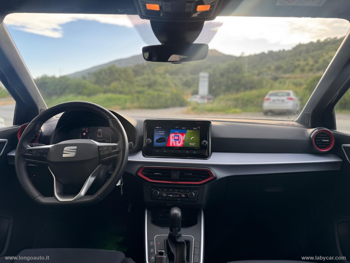 Arona 1.0 EcoTSI 115CV DSG FR ADATTA A NEOPATENTATI - immagine 27