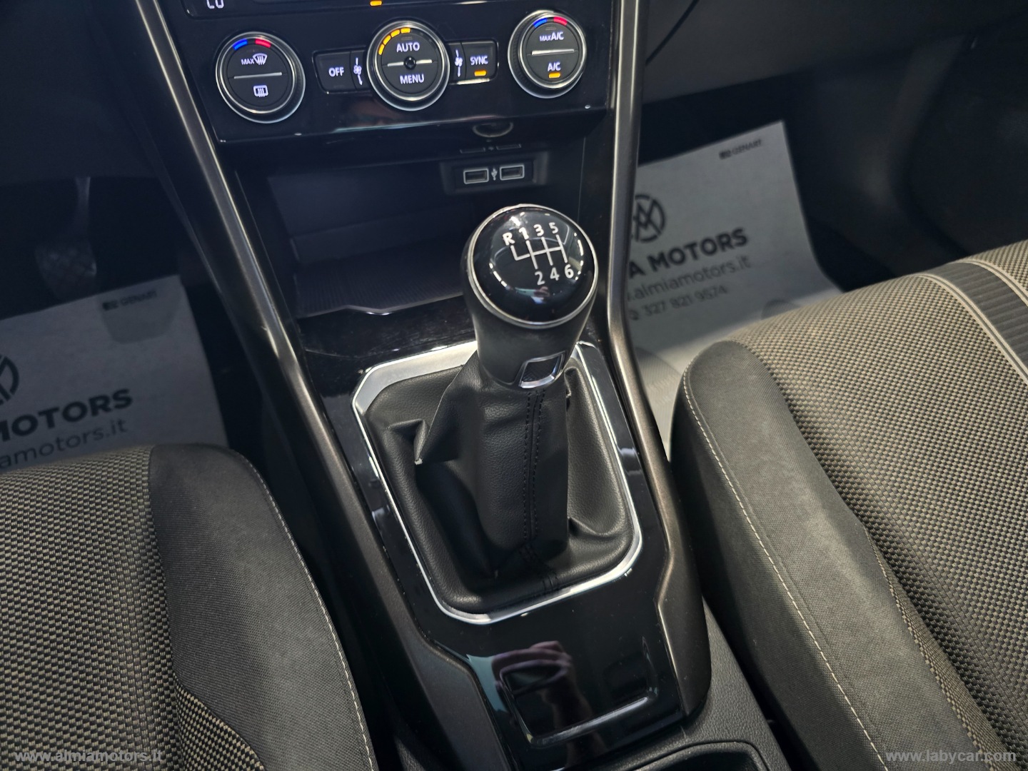 T-Roc 1.0 TSI 115CV Style BMT - immagine 27