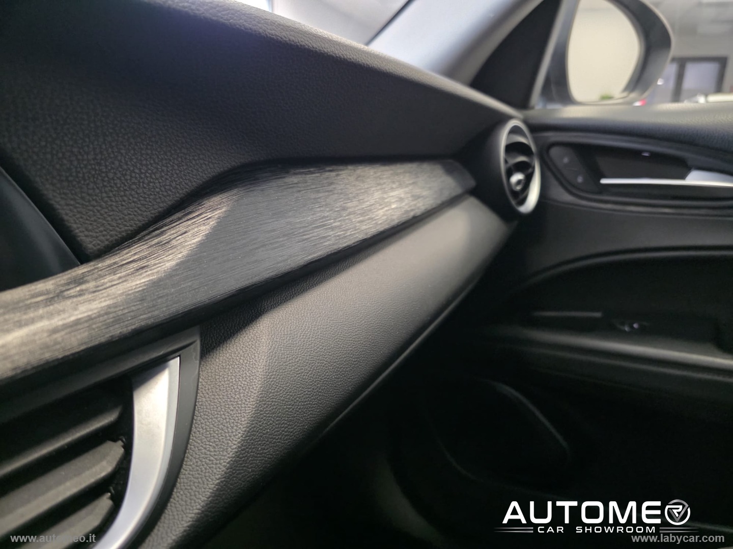Stelvio 2.2 T.diesel 190 CV AT8 Q4 Bus. UNICO PROPRIETARIO - immagine 27