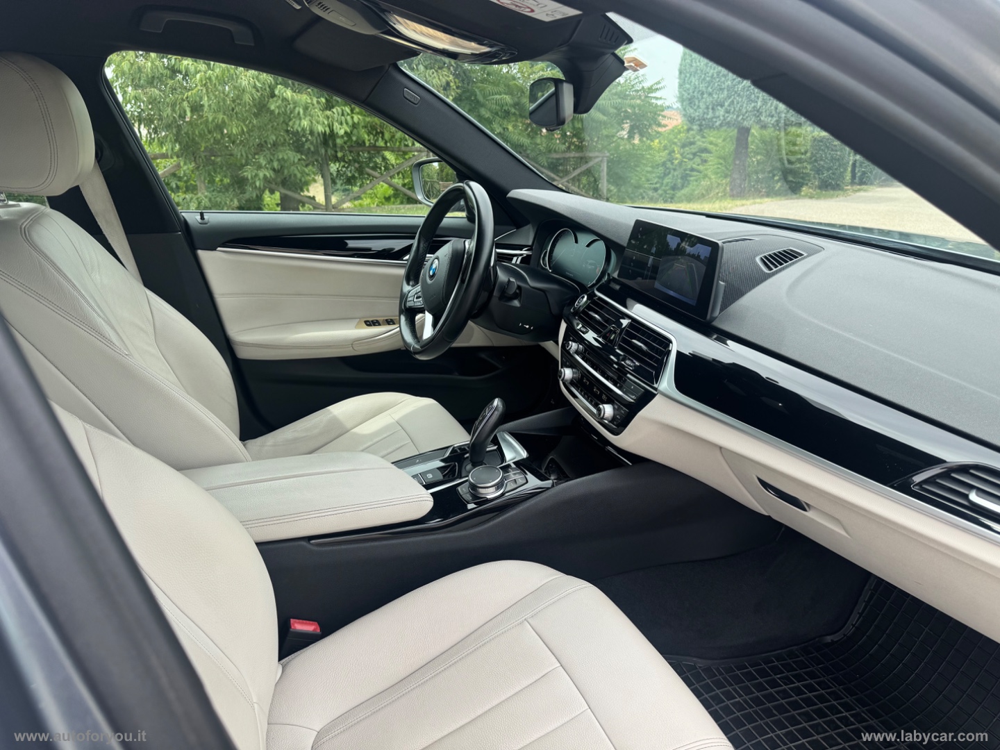 520d xDrive Touring Luxury - immagine 27