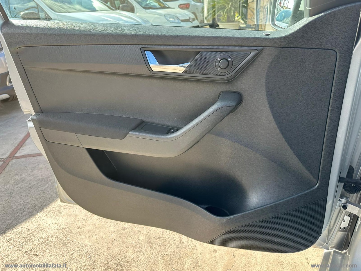 Fabia 1.0 MPI 60 CV Design Edition PER NEOPATENTATI - immagine 27