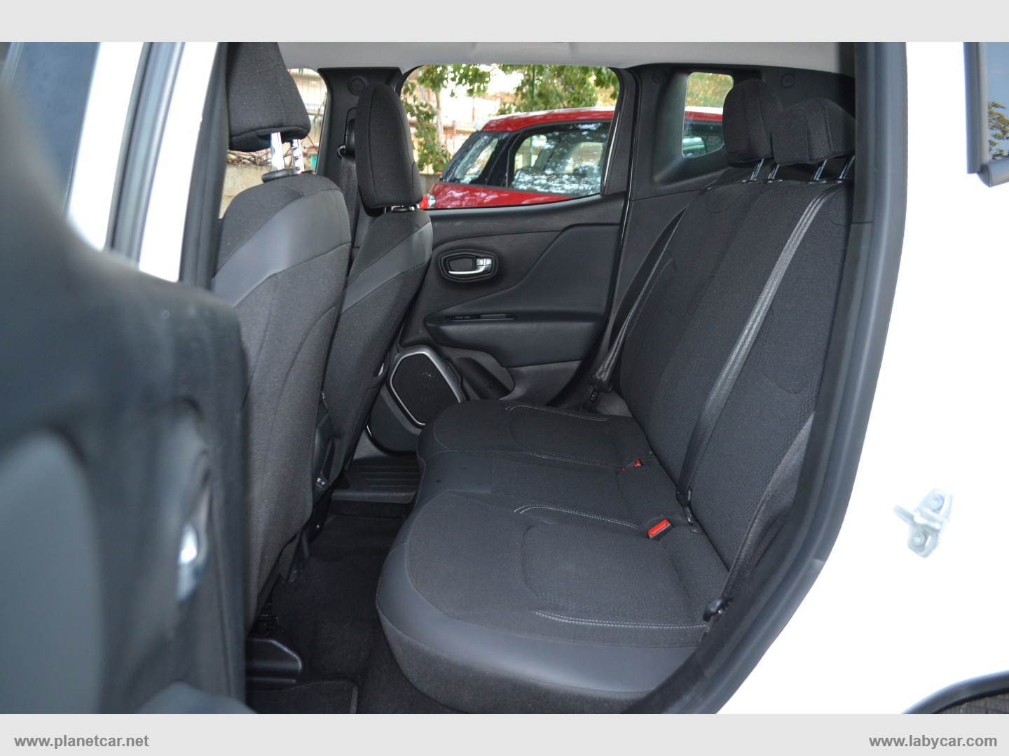 Renegade 1.6 Mjt 120CV Limited - immagine 28