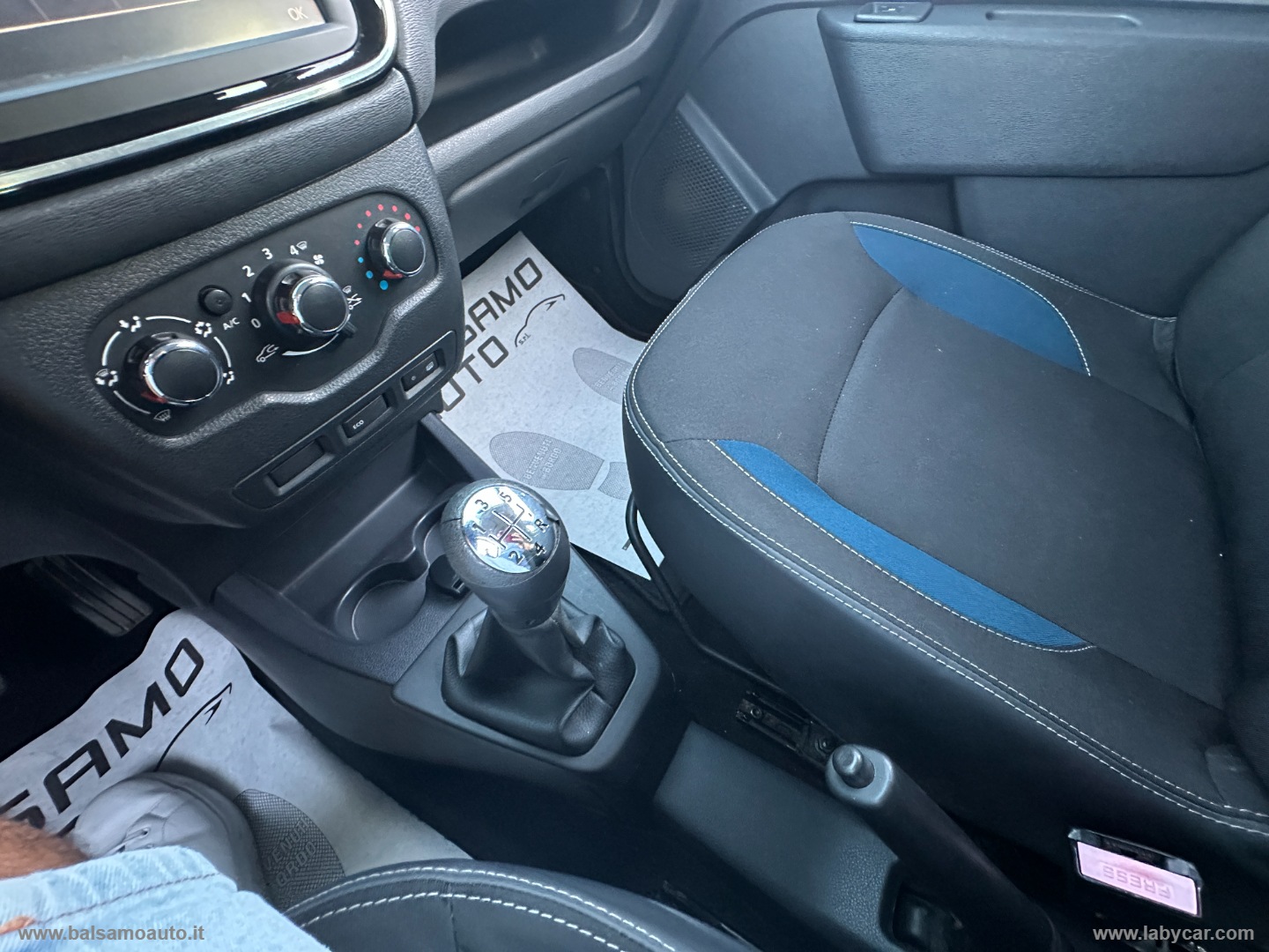 Dokker 1.5 dCi 8V 90 CV Lauréate - immagine 28