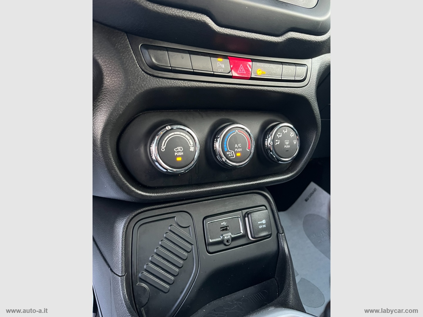 Renegade 1.6 Mjt 120CV Longitude - immagine 28