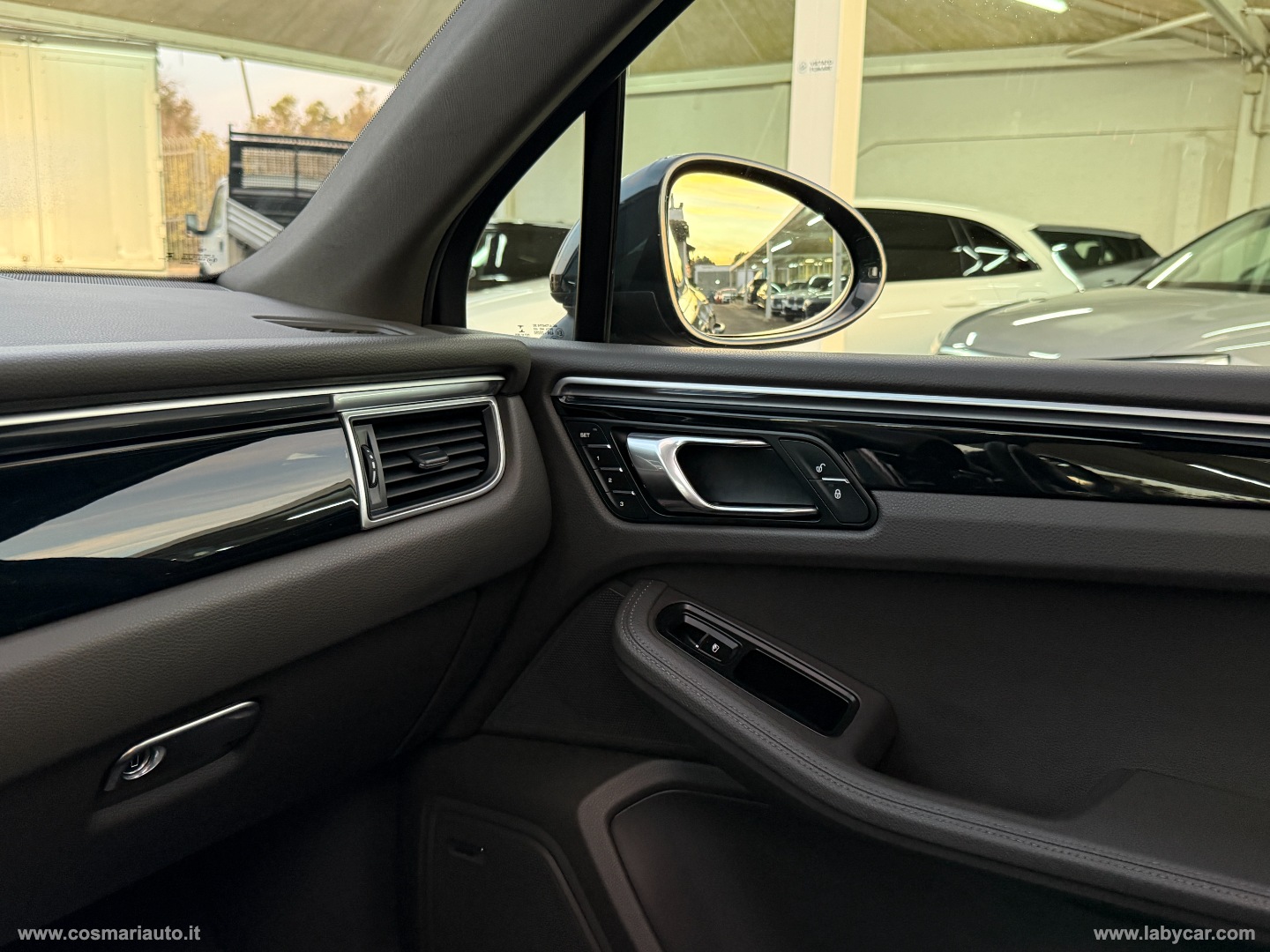 Macan 3.0 S Diesel TETTO APRIBILE, IMPIANTO BOSE, SEDILI MULTIFUNZIONE - immagine 28