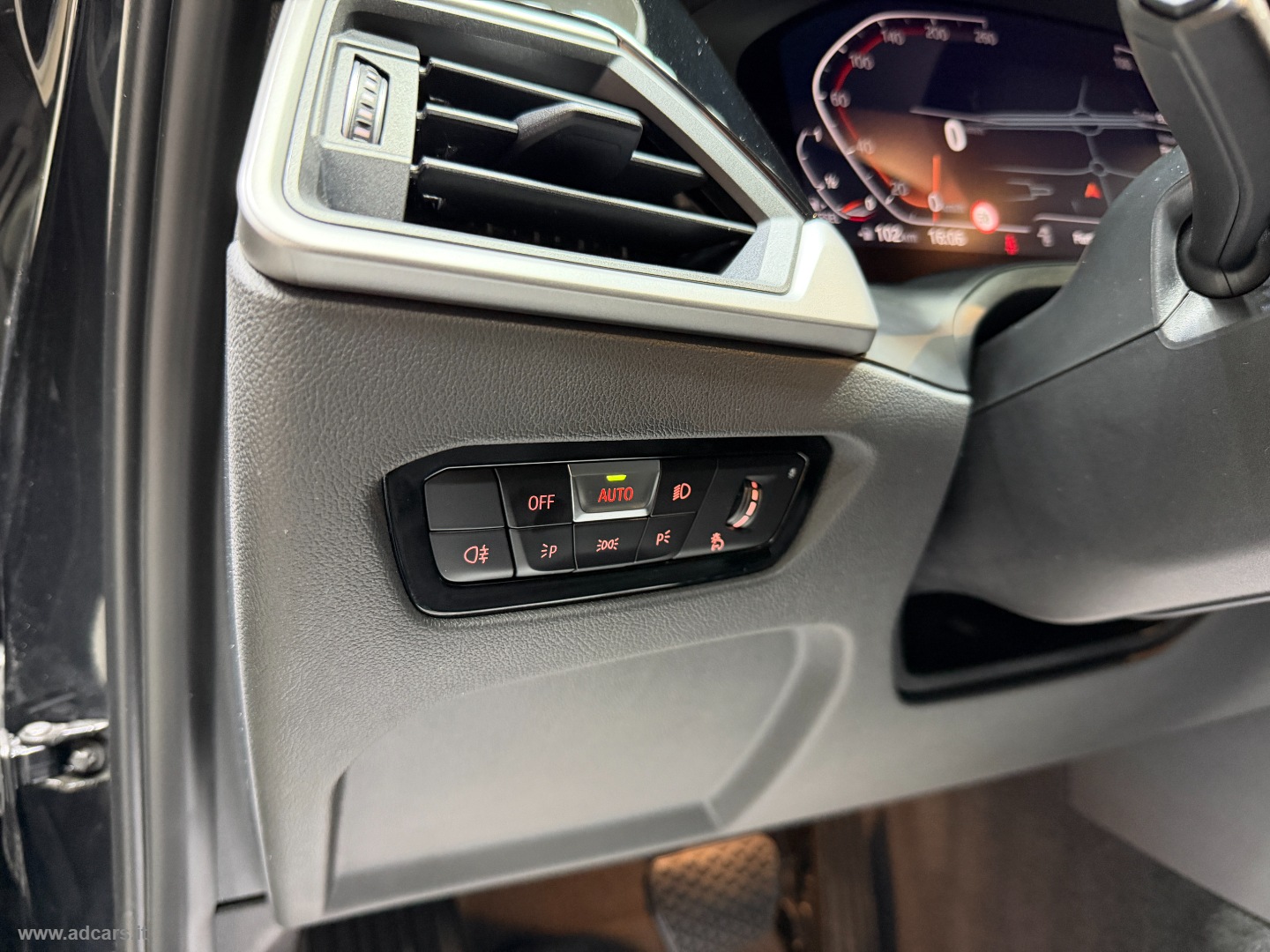 318d Touring Business Advantage *LED*CLIMA 3 ZONE* - immagine 28