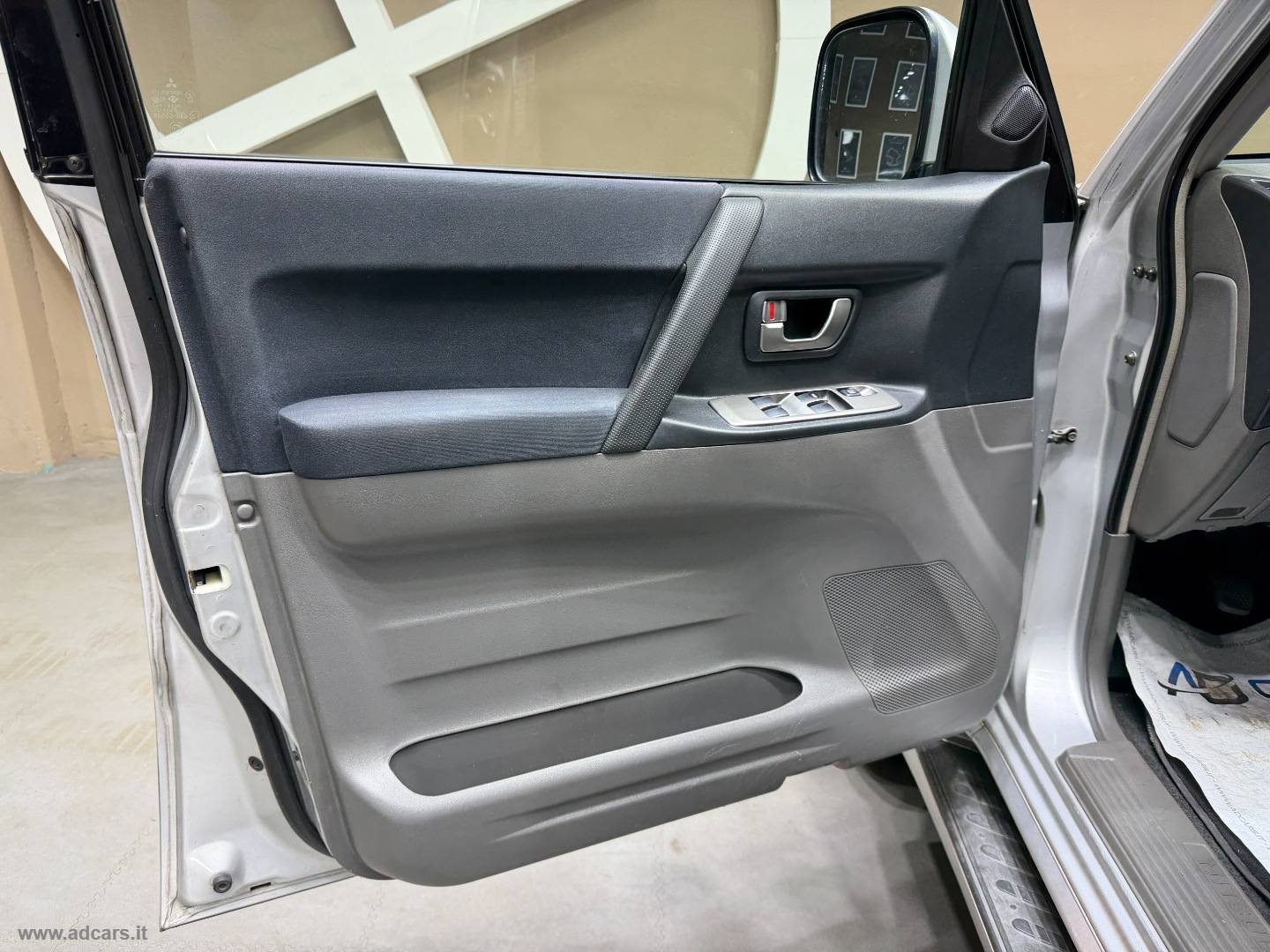 Pajero 3.2 16V DI-D 5p. GLX *7 POSTI*GANCIO TRAINO* - immagine 28
