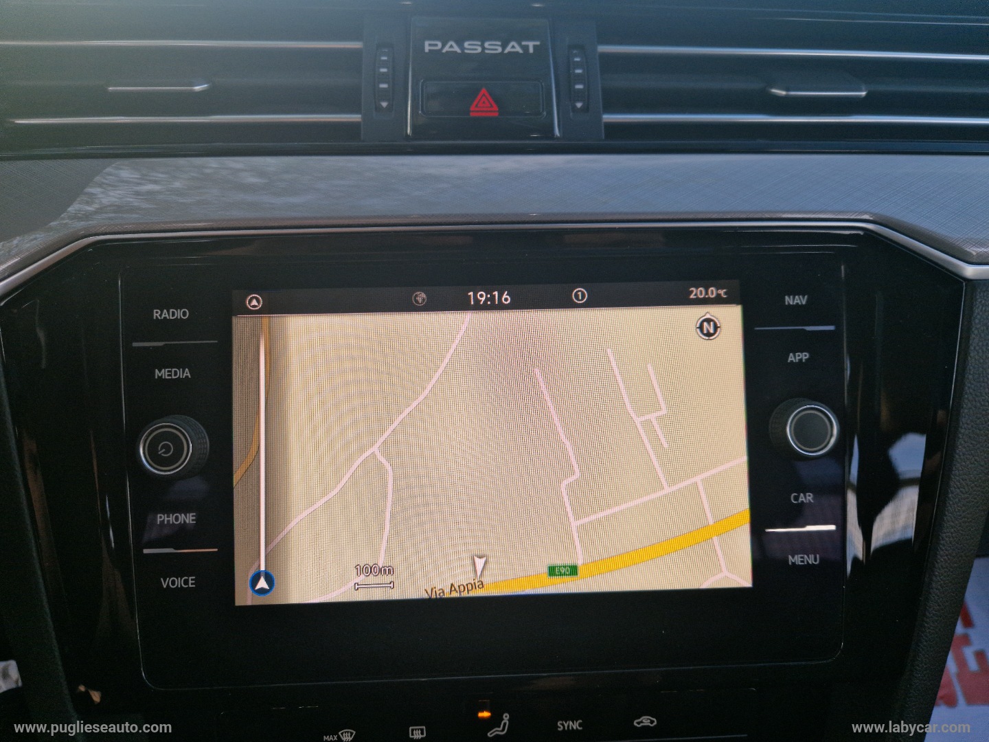 Passat Var. 2.0 TDI DSG Business TETTO - immagine 28